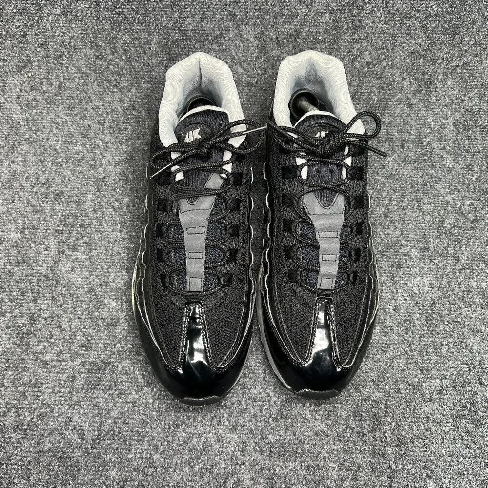 Nike Air Max 95 Shoes Men's Size 12 Black Sliver Vintage Retro Athletic Sneakers